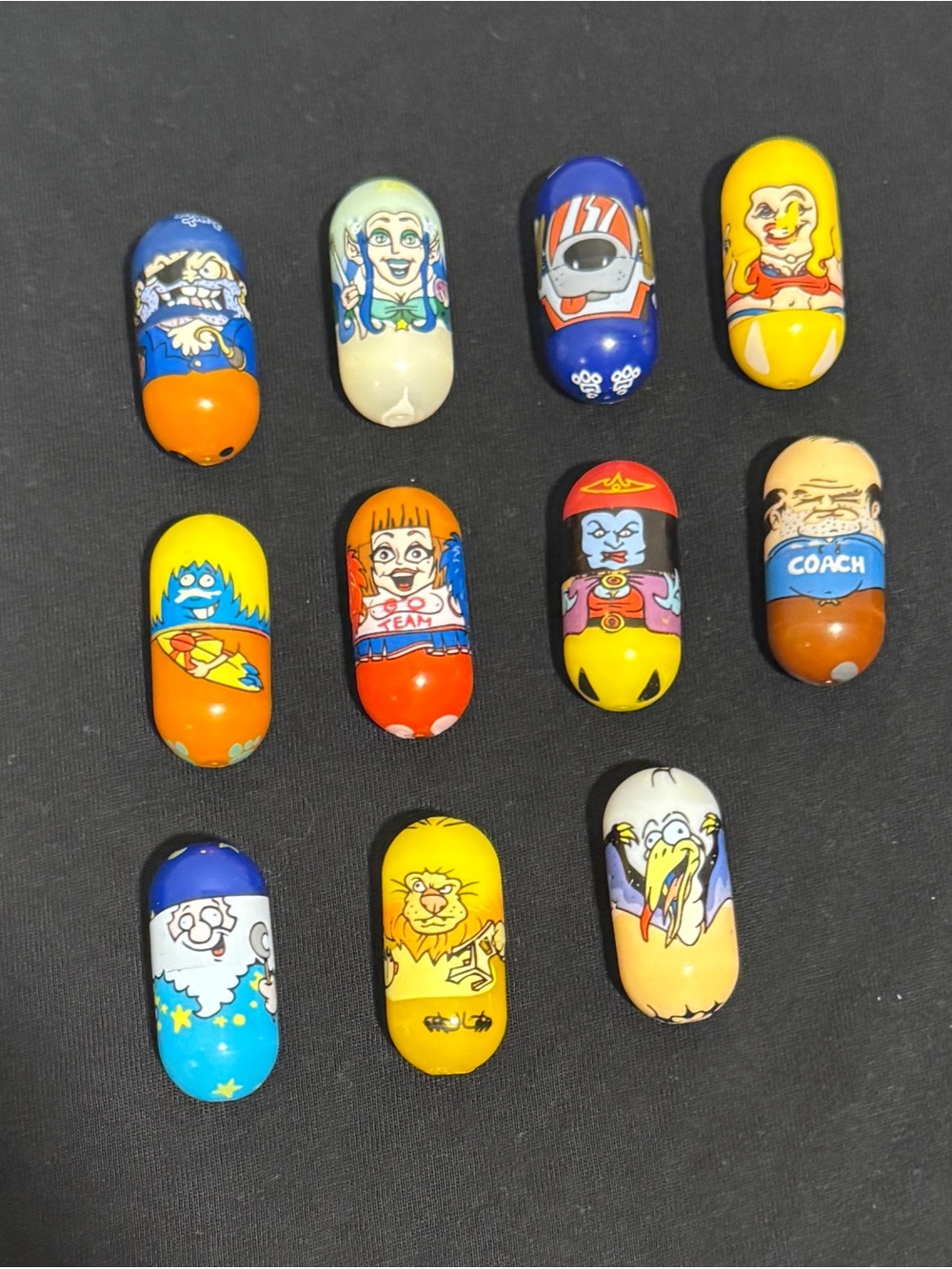 Vintage Mighty Beanz Lot of 11 Moose Toys Figures Wizard Pirate Surfer Coach